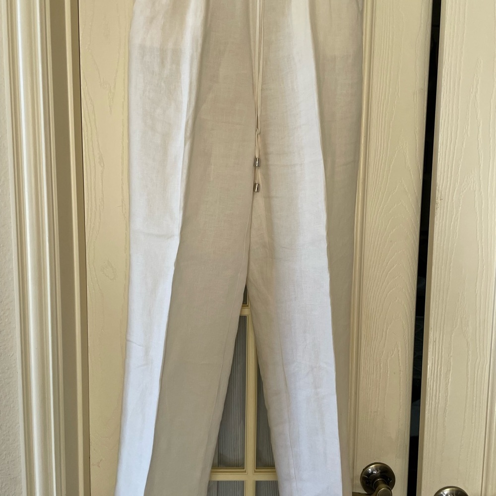 White Vince Camuto linen pants size small, pull on with elastic band in back